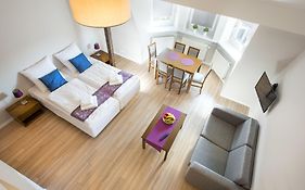 Emaus Apartments